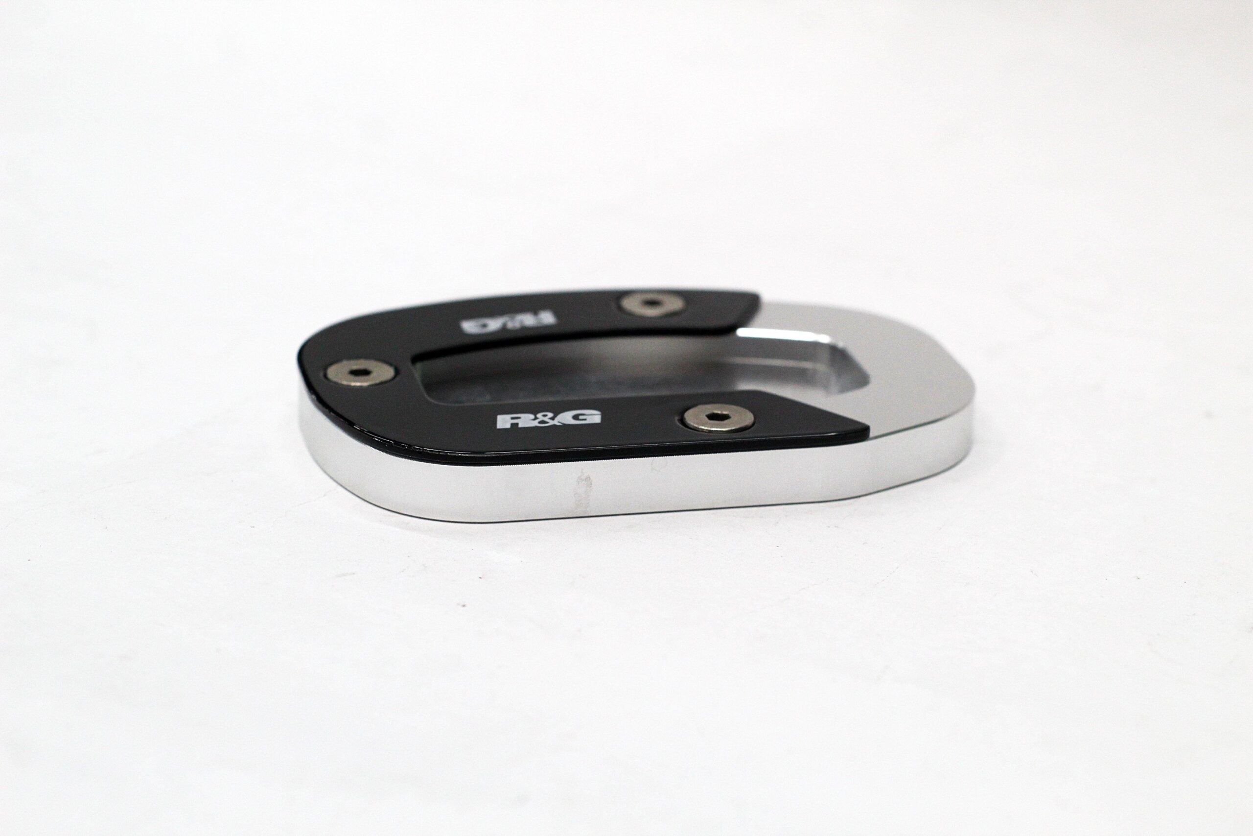 R&G Kickstand Shoe fits for Yamaha MT-07 ('14-) (FZ-07) / XSR700 ('16-) / Tracer 700 ('16-) (FJ-07) Models - Image 4