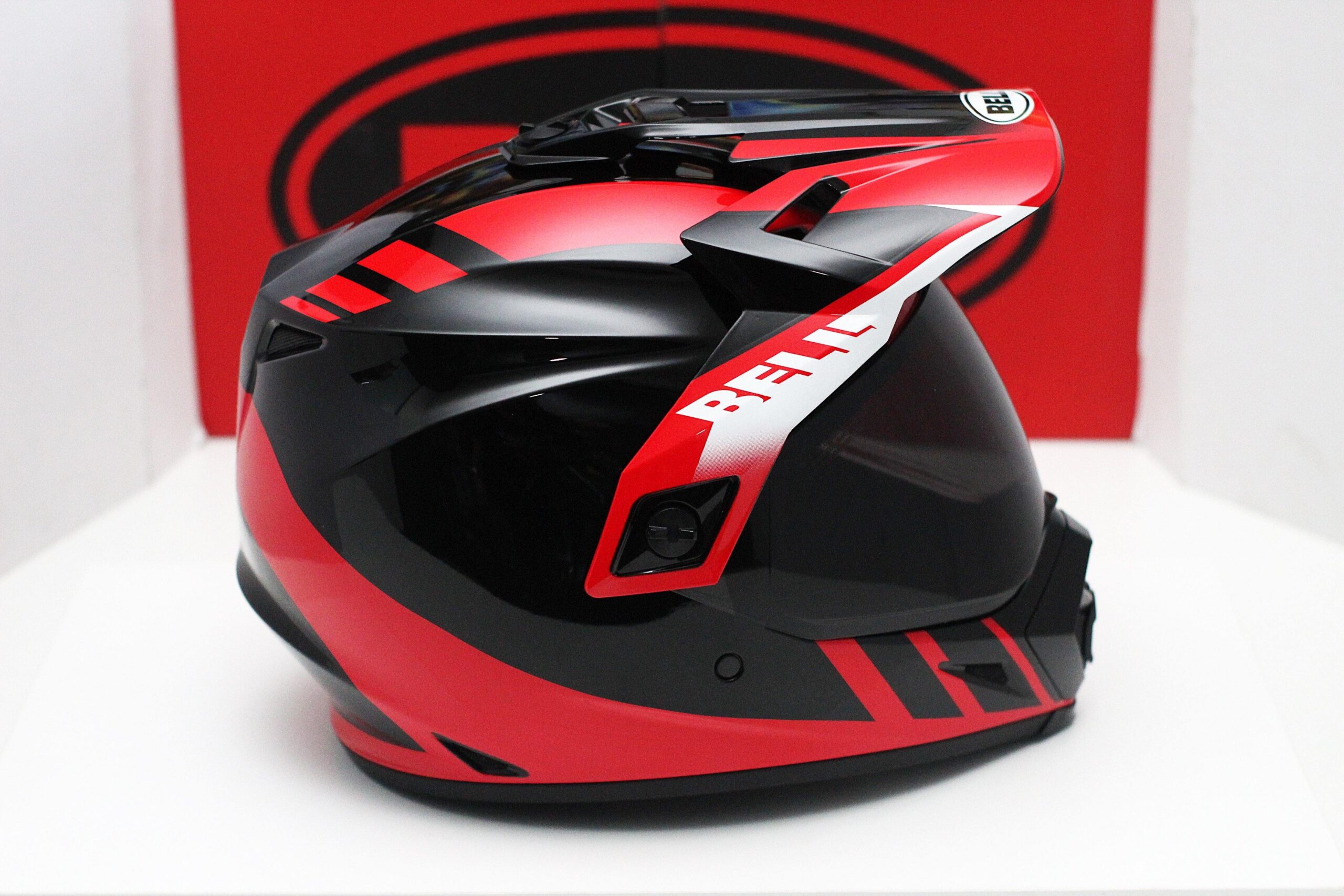 Bell Helmet MX-9 Adventure MIPS (Dash Gloss Black/Red/White) - Image 4