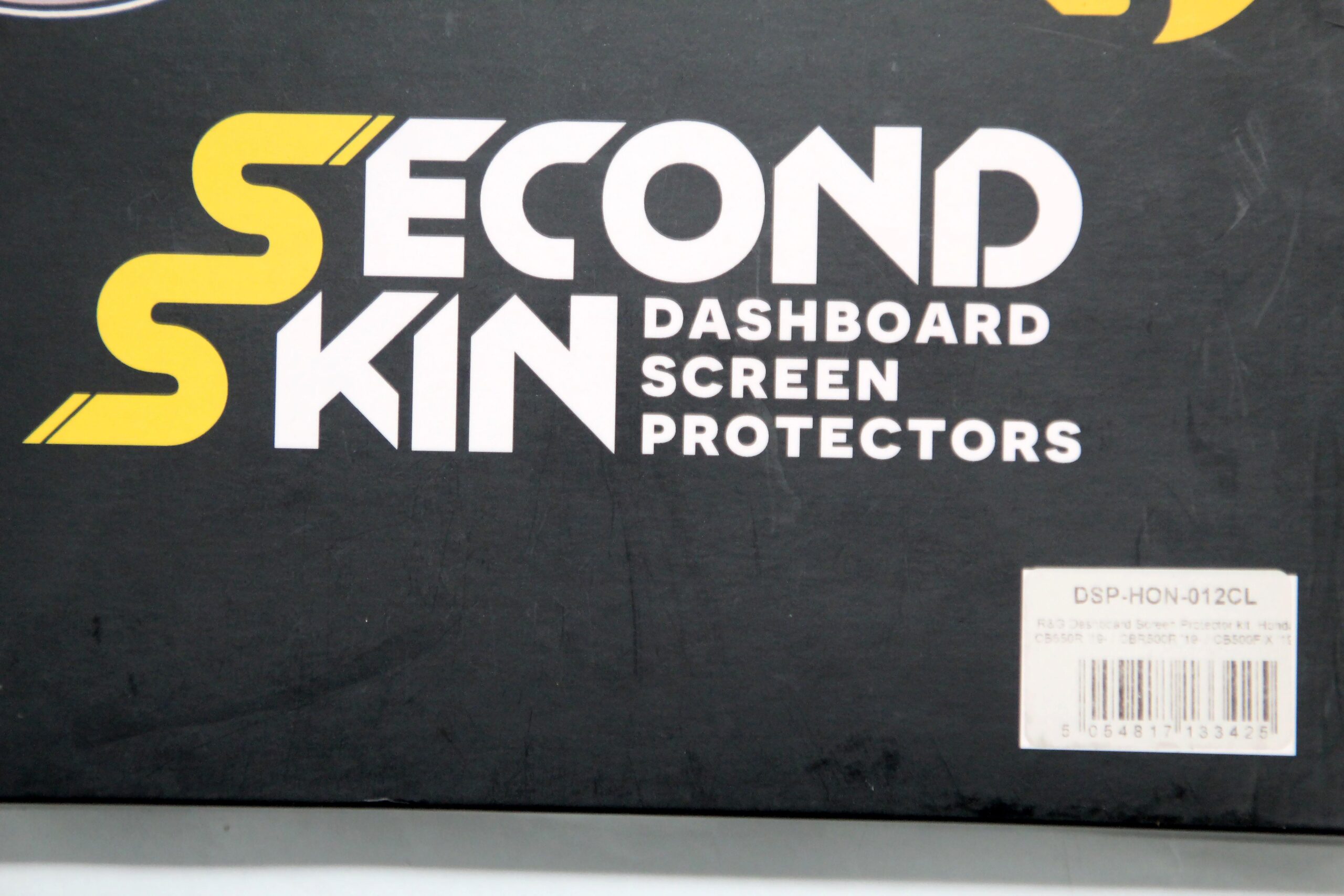 R&G Dashboard Screen Protector Kit fits for Honda CB650R ('19-) / CBR650R (’19-) / CBR500R ('19-) / CB500F/X ('19-) / CB400X ('19-) - Image 6