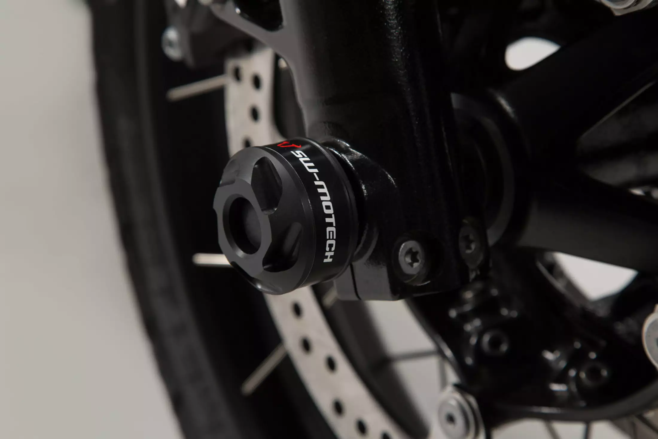 SW Motech Slider Set (Front Axle Black) fits for BMW R Nine T Scrambler ('16-) - Image 2