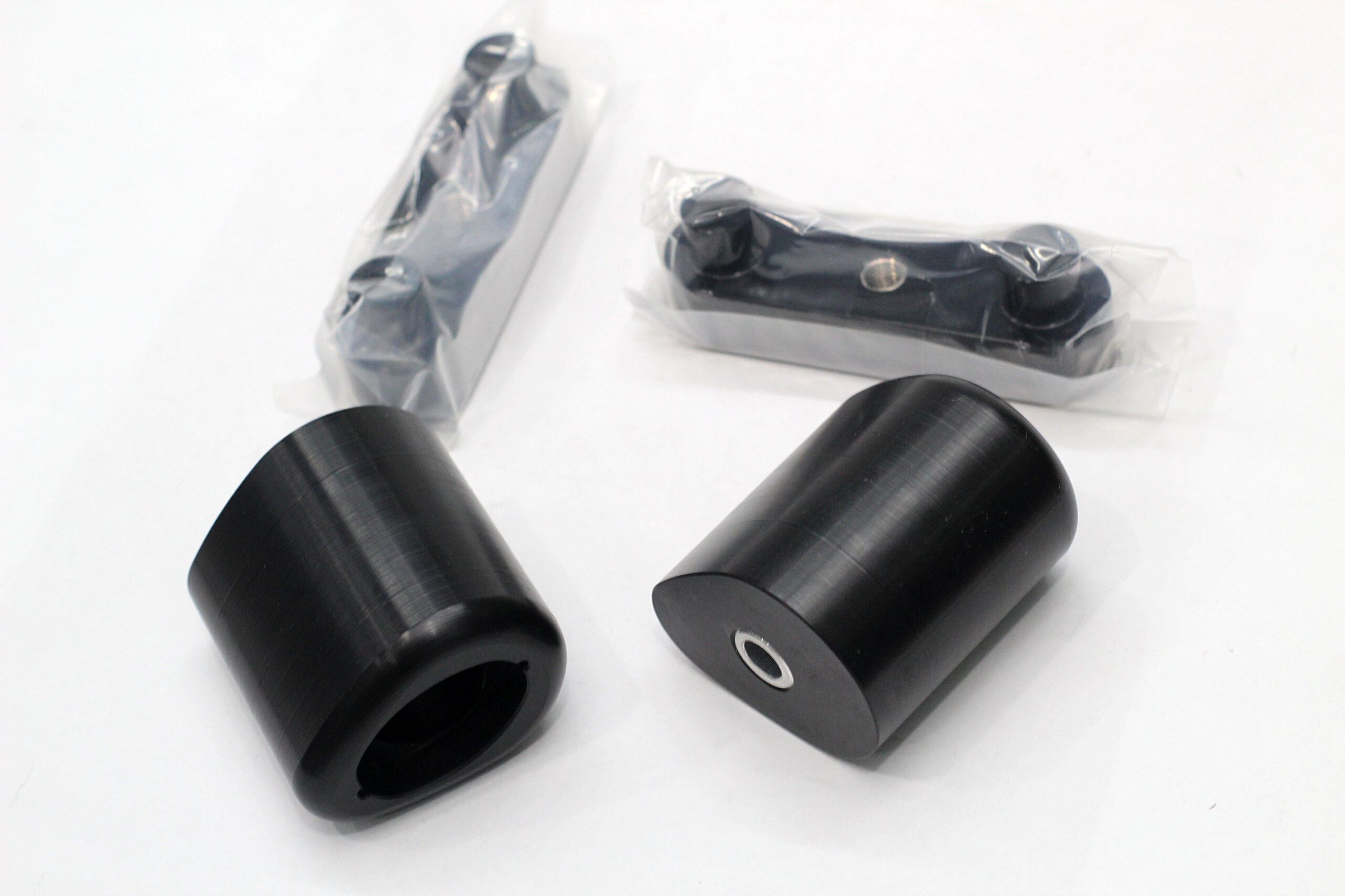 R&G Crash Protectors Aero Style fits for KTM 125, 200, 250 & 390 Duke - Image 2