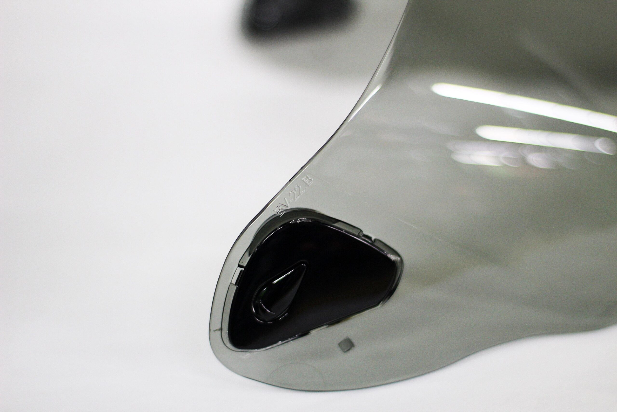 NHK R6 Visor (Light Smoke) - Image 6